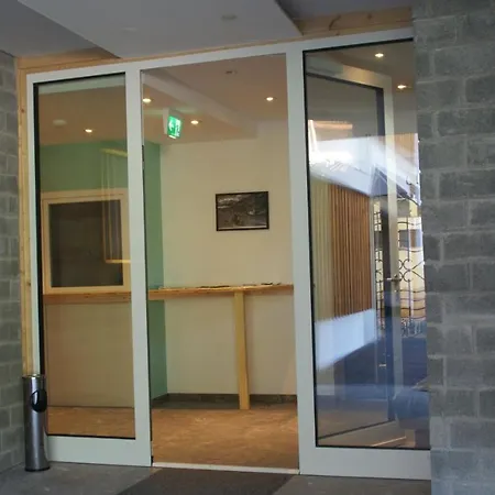 Schloegler's Apartmenthaus * ניוסטיפט אים סטובאיטל