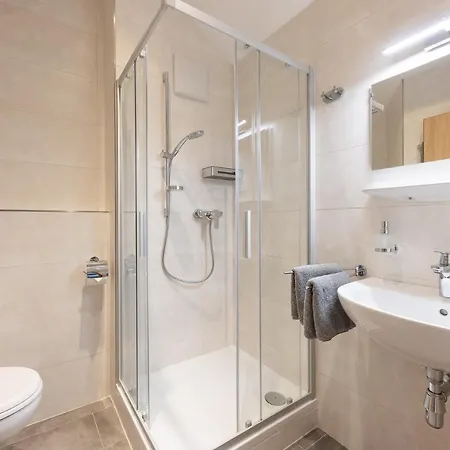 Schloegler's Apartmenthaus Апартаменты *