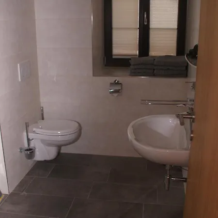 Schloegler's Apartmenthaus Апартаменты Нойштифт-им-Штубайталь