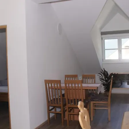 Schloegler's Apartmenthaus Апартаменты