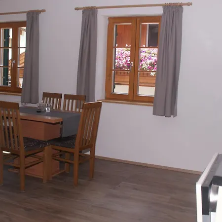 Schloegler's Apartmenthaus