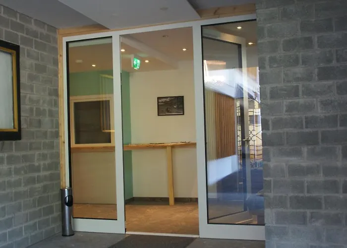 Schloegler's Apartmenthaus * ניוסטיפט אים סטובאיטל