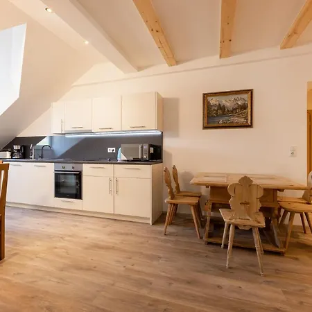 Schloegler's Apartmenthaus