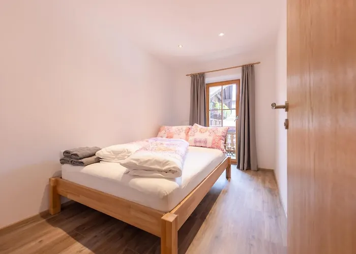 Schloegler's Apartmenthaus *